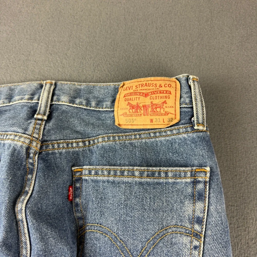 Levis item good